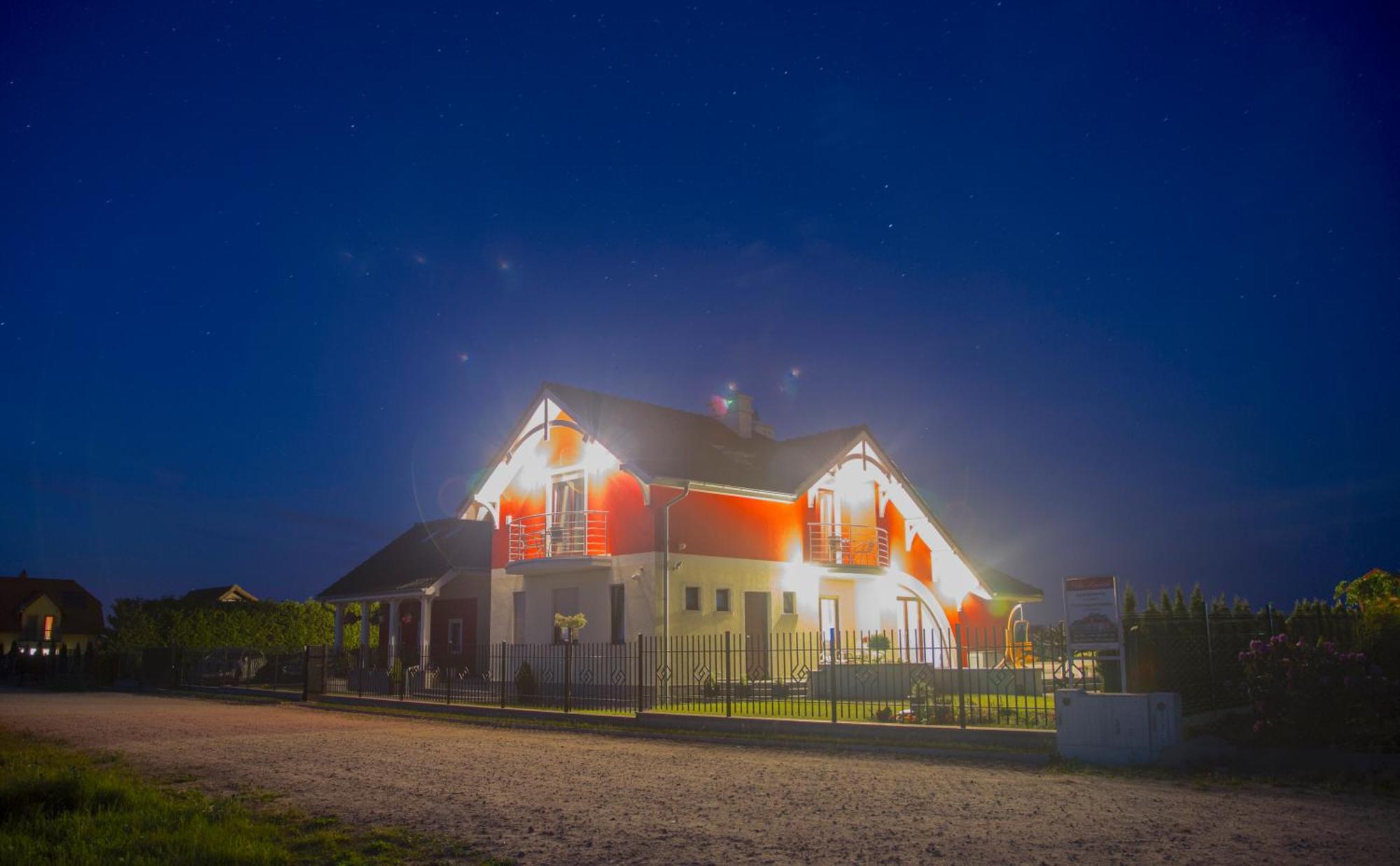Villa Kamila Мендзиводзе Екстериор снимка