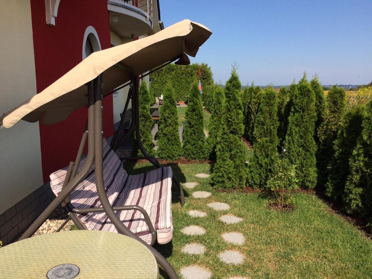 Villa Kamila Мендзиводзе Екстериор снимка